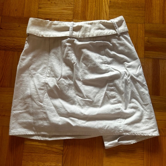 Urban Outfitters Cream White Asymmetrical Belted Skirt - Picture 2 of 3